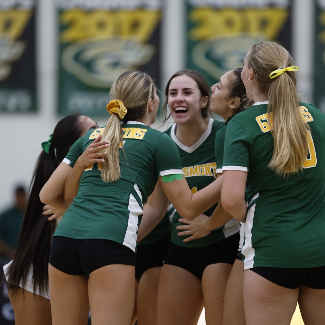 Griffins celebrate a point against MiraCosta College (9/21/22) Photo Courtesy of PJ Panebianco (@vgp619 on Twitter)